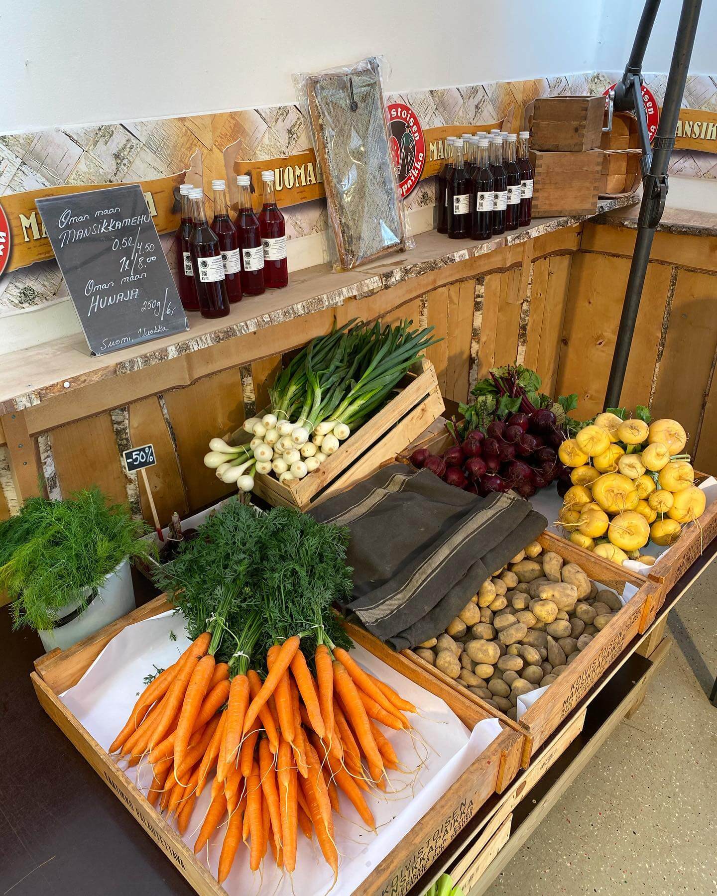 Tilamyymälän vihanneksia